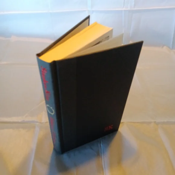 Stephen King Book - Picture 6 of 7